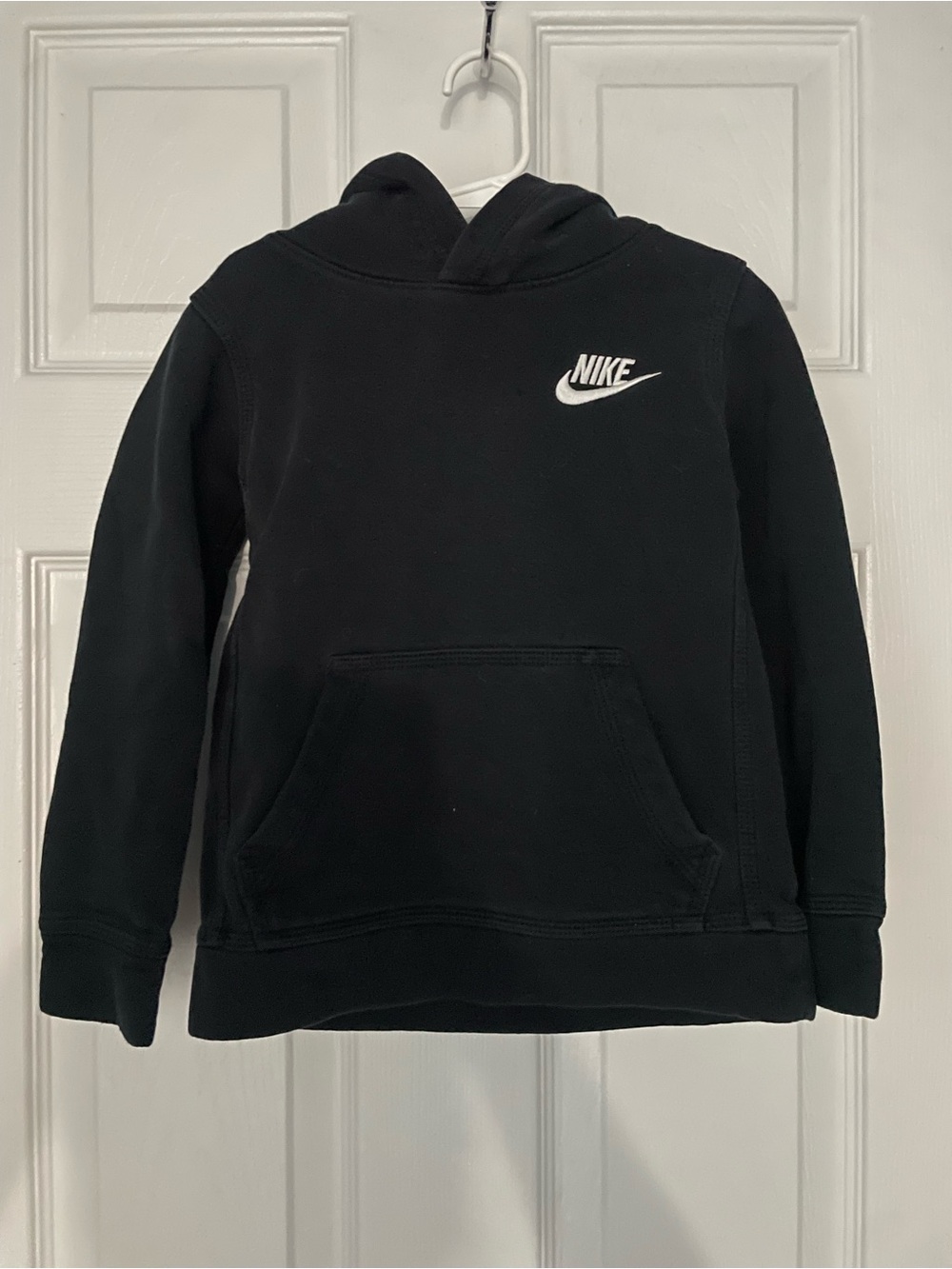 4-5 Nike Kids Black Pullover Hoodie with White Swoosh